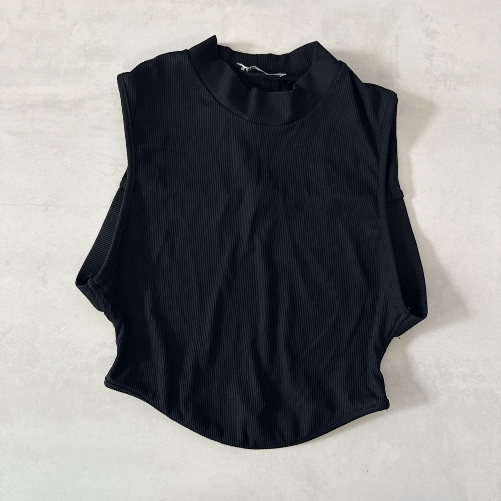 Zara Black Ribbed Crop Top